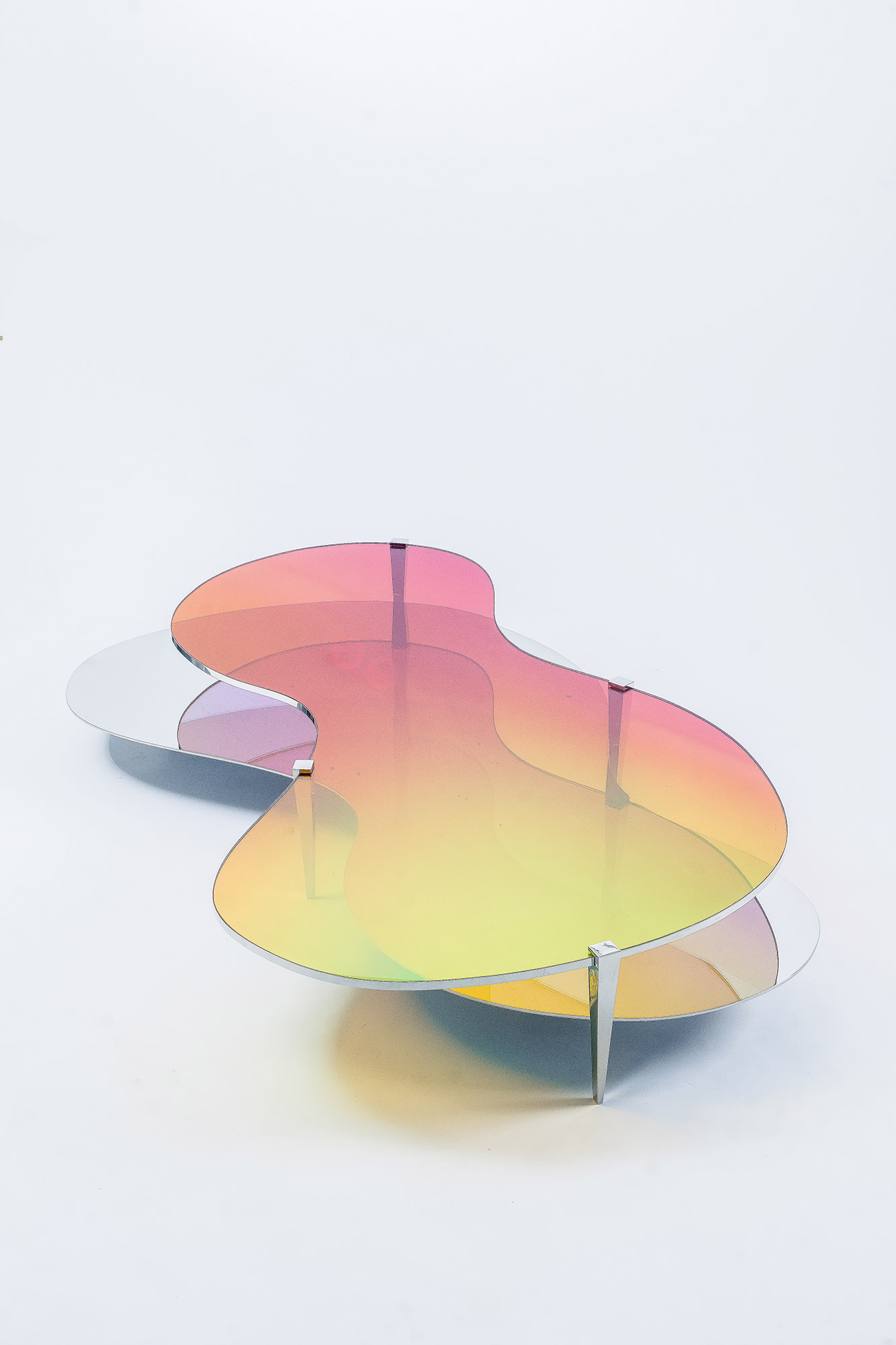 Low Table LT01 by ODA LIK – close-up on steel joints and tinted glass