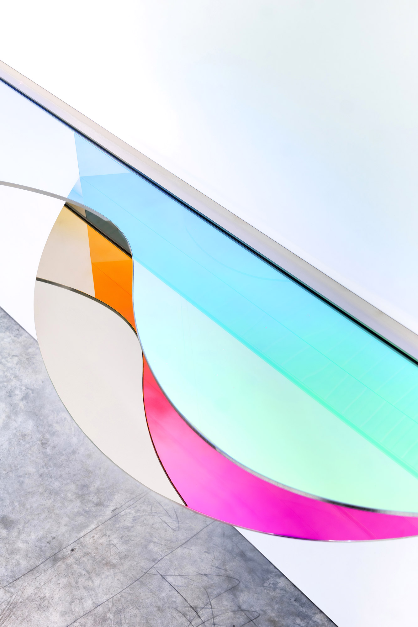 04-odalik-console-c01-front-view